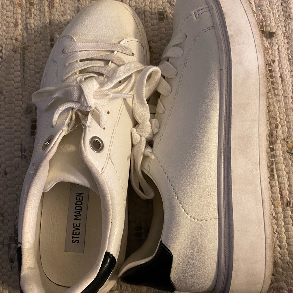 Steve Madden sneakers
